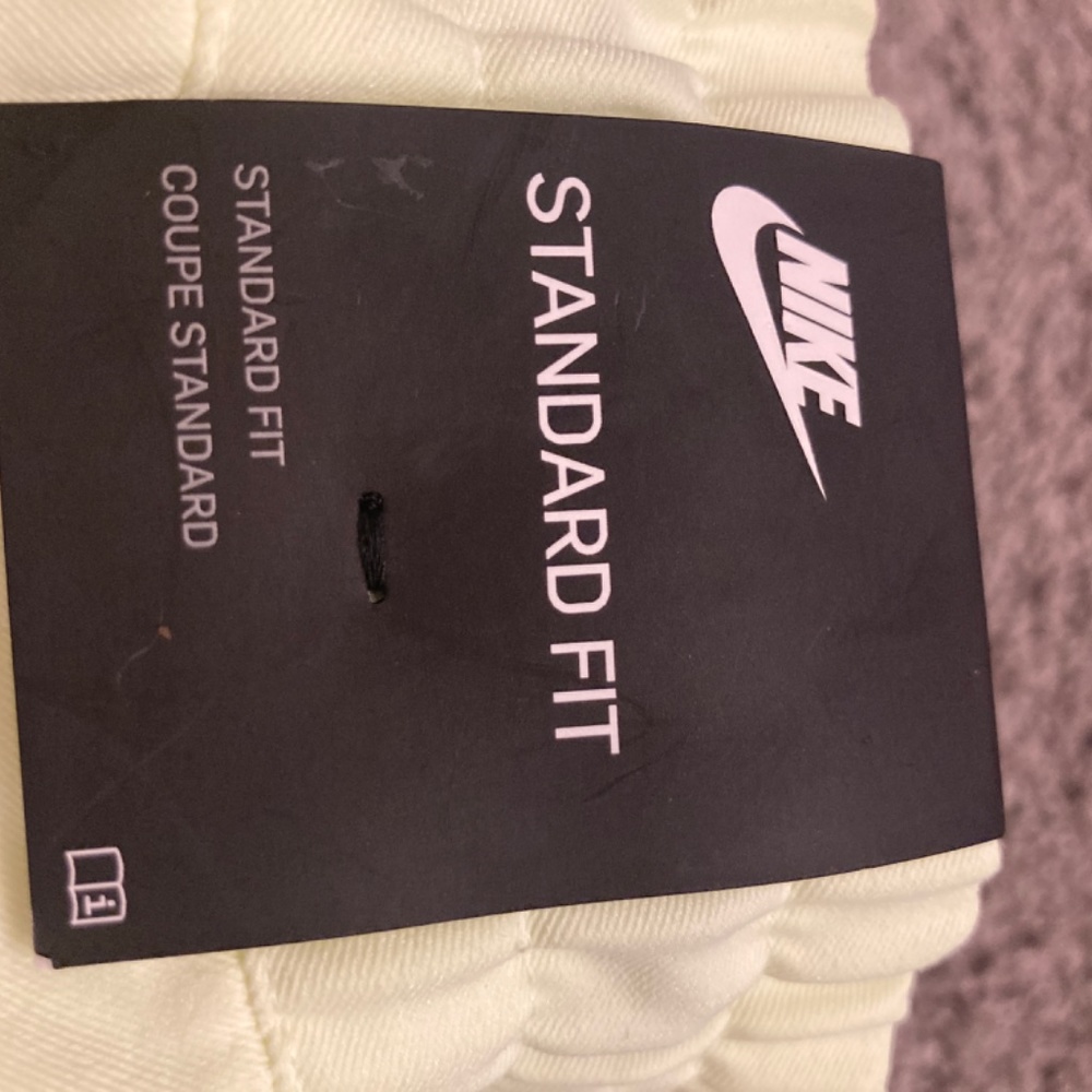 Nike Joggers - Picture 3 of 4